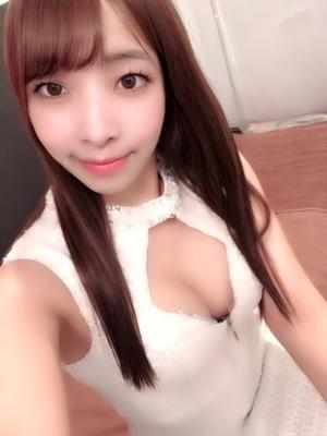 あいな